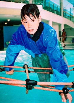 zwem abc wet anorak in pool